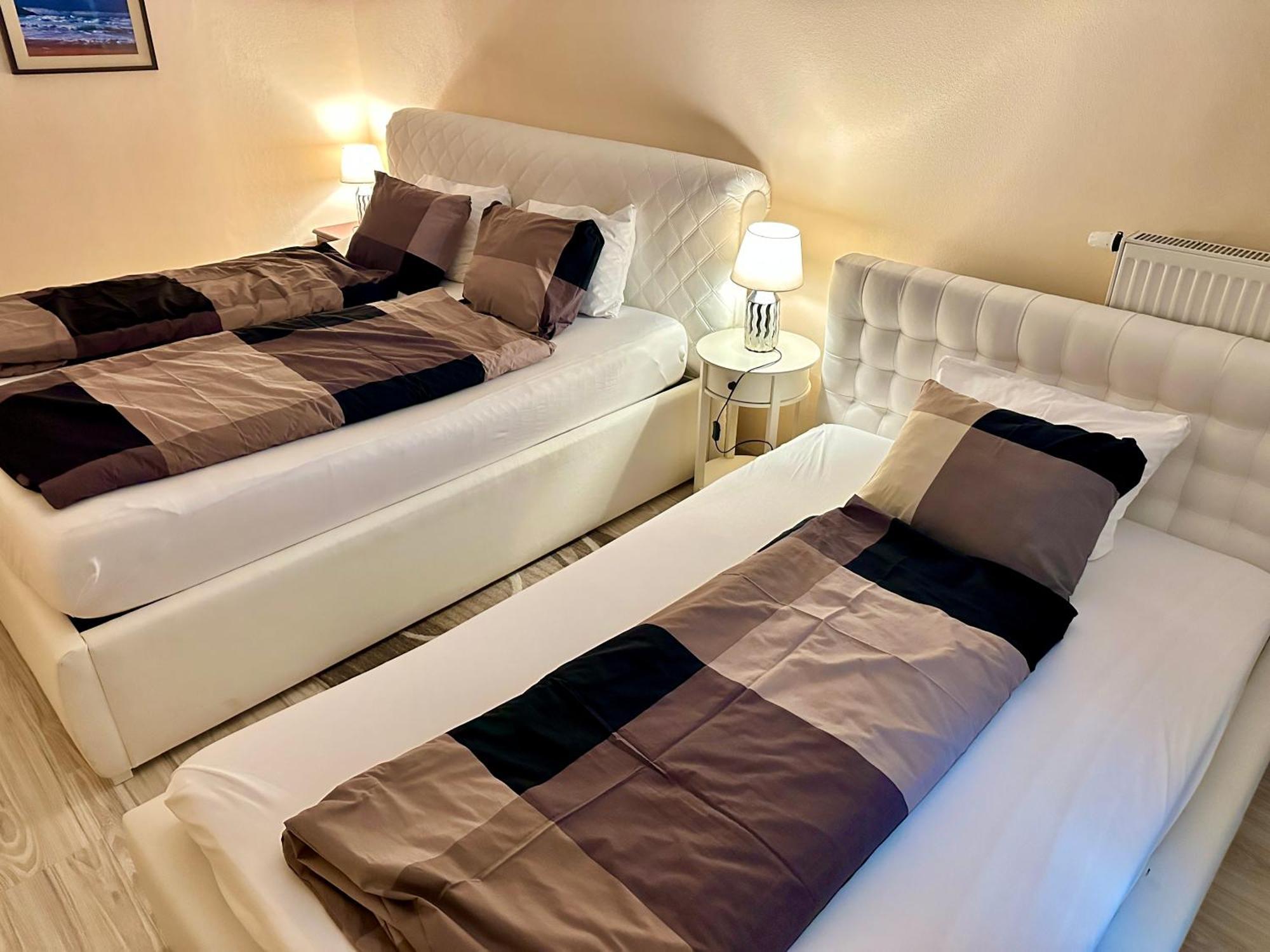 Princess Main Square Apartment 포프라트 외부 사진